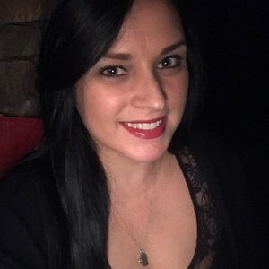 Meet your Posher, Serena